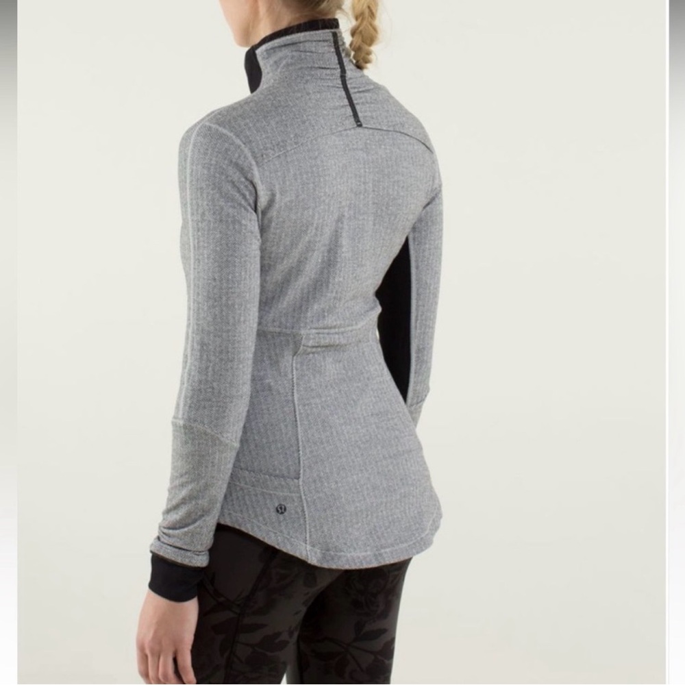 Lululemon Base Run 1/2 Zip - Picture 2 of 6